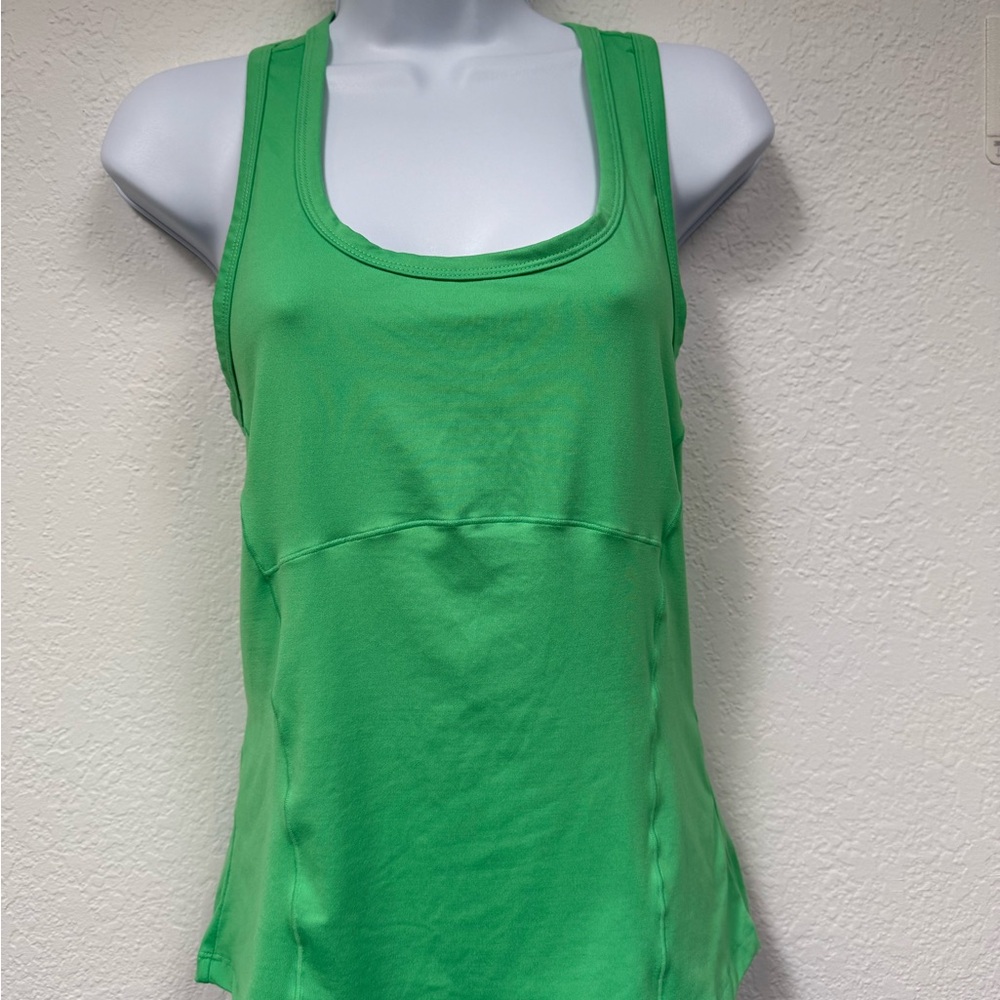 Fabletics Green Sleeveless Tank Top with Scoop Neckline